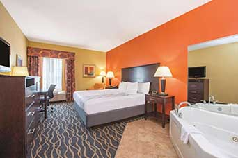 La Quinta by Wyndham Tulsa Airport Expo Square