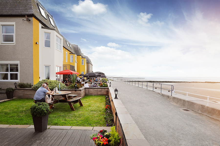 The Beaches Hotel (Prestatyn)