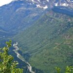 Characteristics, Significance And Conservation: Which Statement Best Describes The Streams on Either Side of The Great Divide?